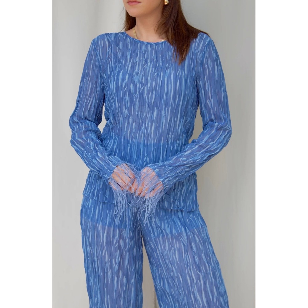 Moon River Feather Trim Crinkled Fabric Long Sleeve Top & Pants Blue NWT Small